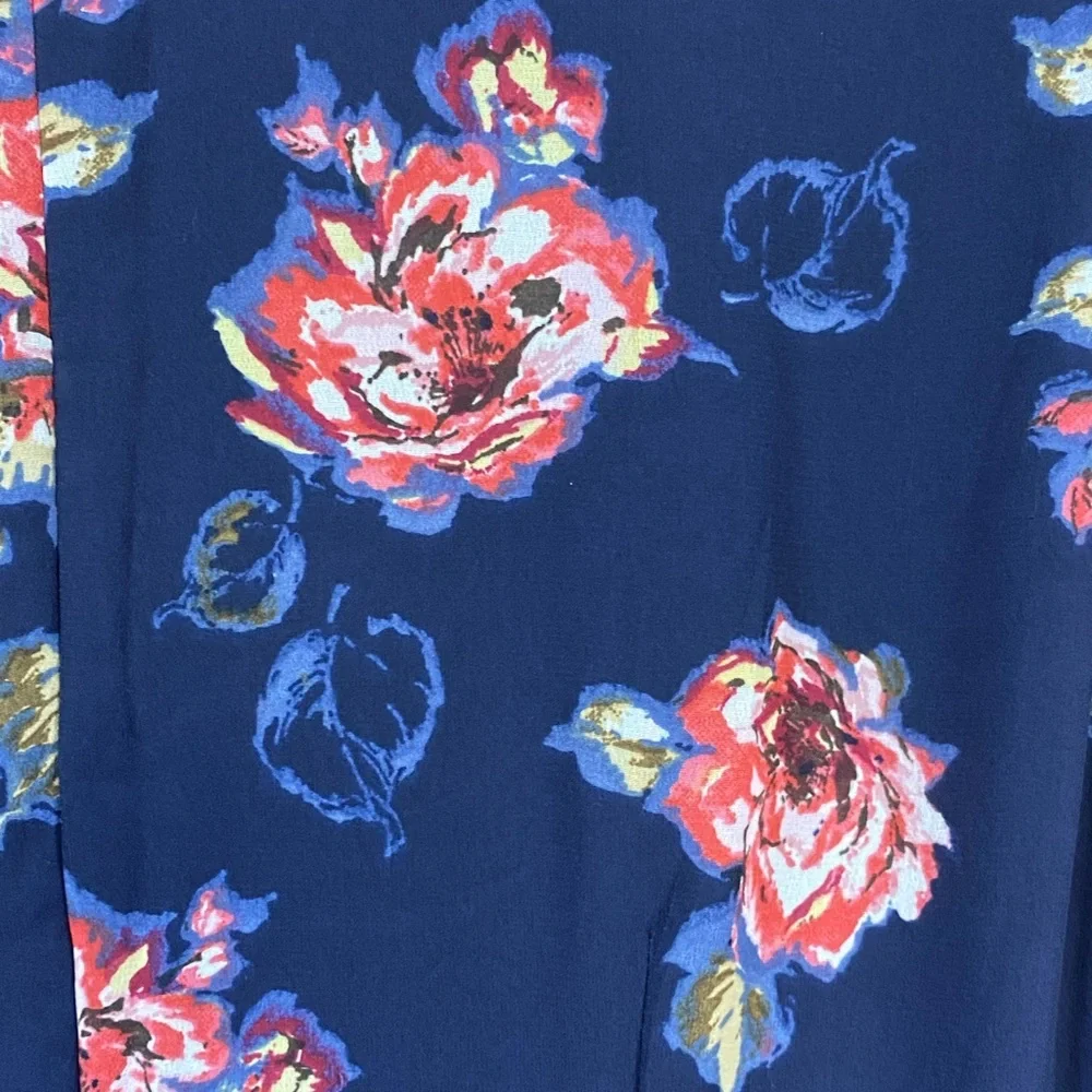Abercrombie & Fitch Floral Navy Shorts Romper Jumpsuit Sheer Sleeves‎ Size 2